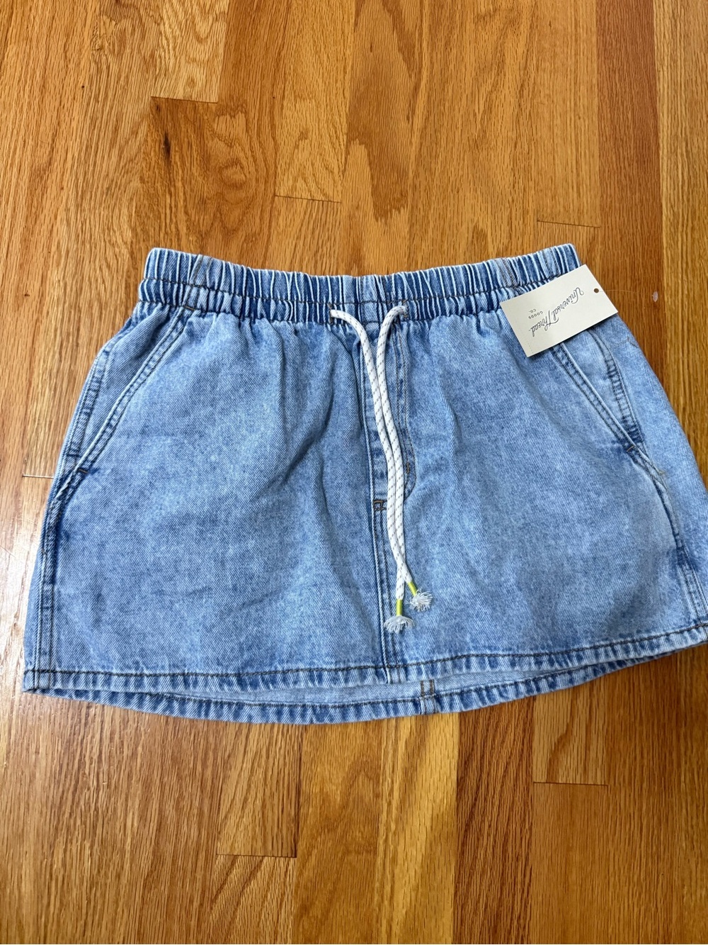 Universal Thread Denim Mini Skirt NWT Small